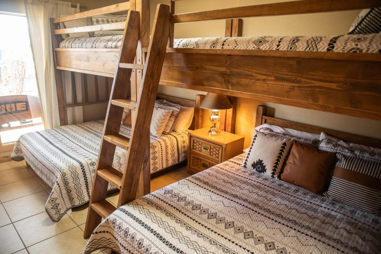 Tanasi Lodge - Reunions, Retreats, Weddings, Family Getaways Sevierville Eksteriør billede