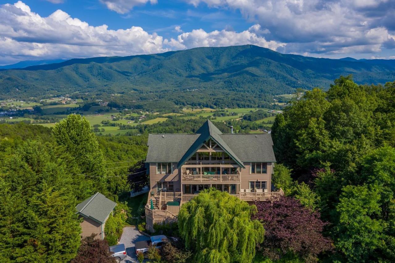 Tanasi Lodge - Reunions, Retreats, Weddings, Family Getaways Sevierville Eksteriør billede