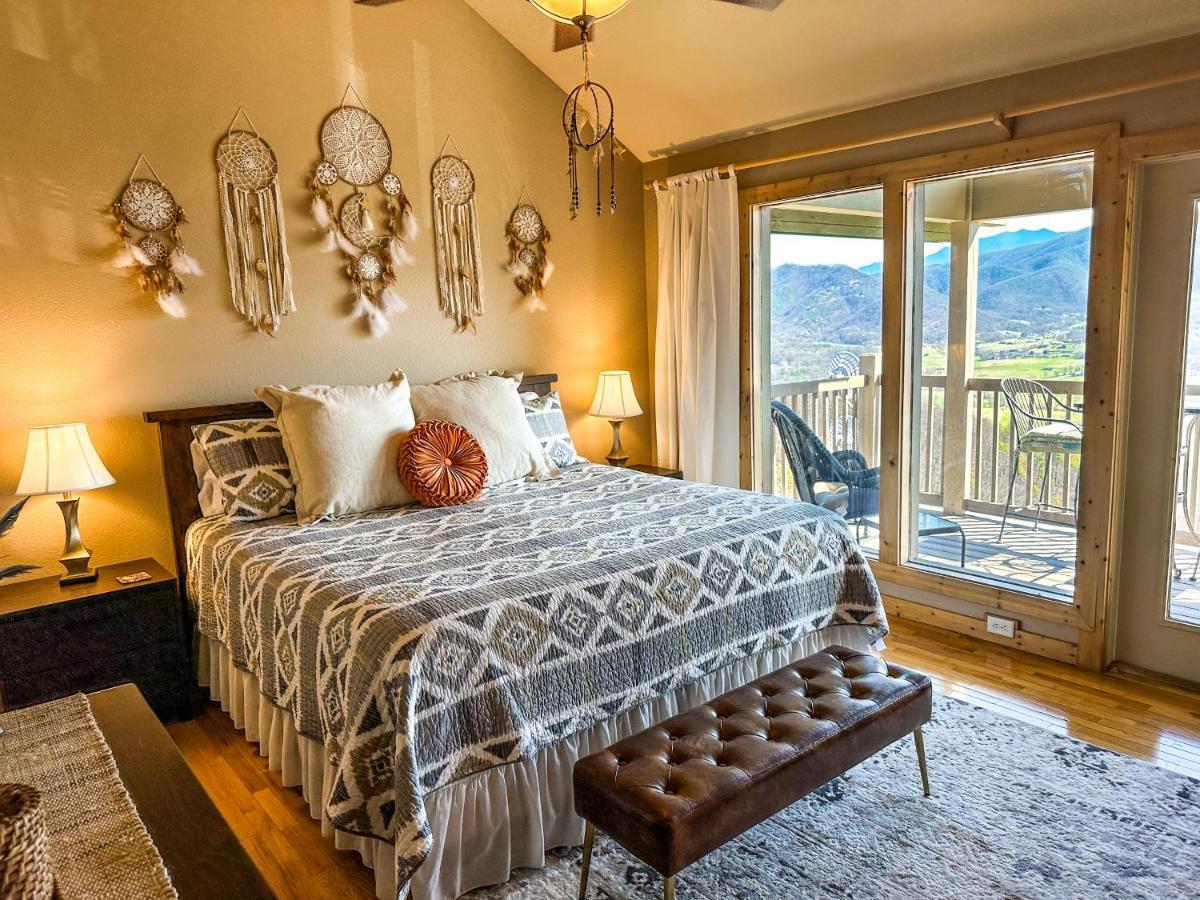 Tanasi Lodge - Reunions, Retreats, Weddings, Family Getaways Sevierville Eksteriør billede