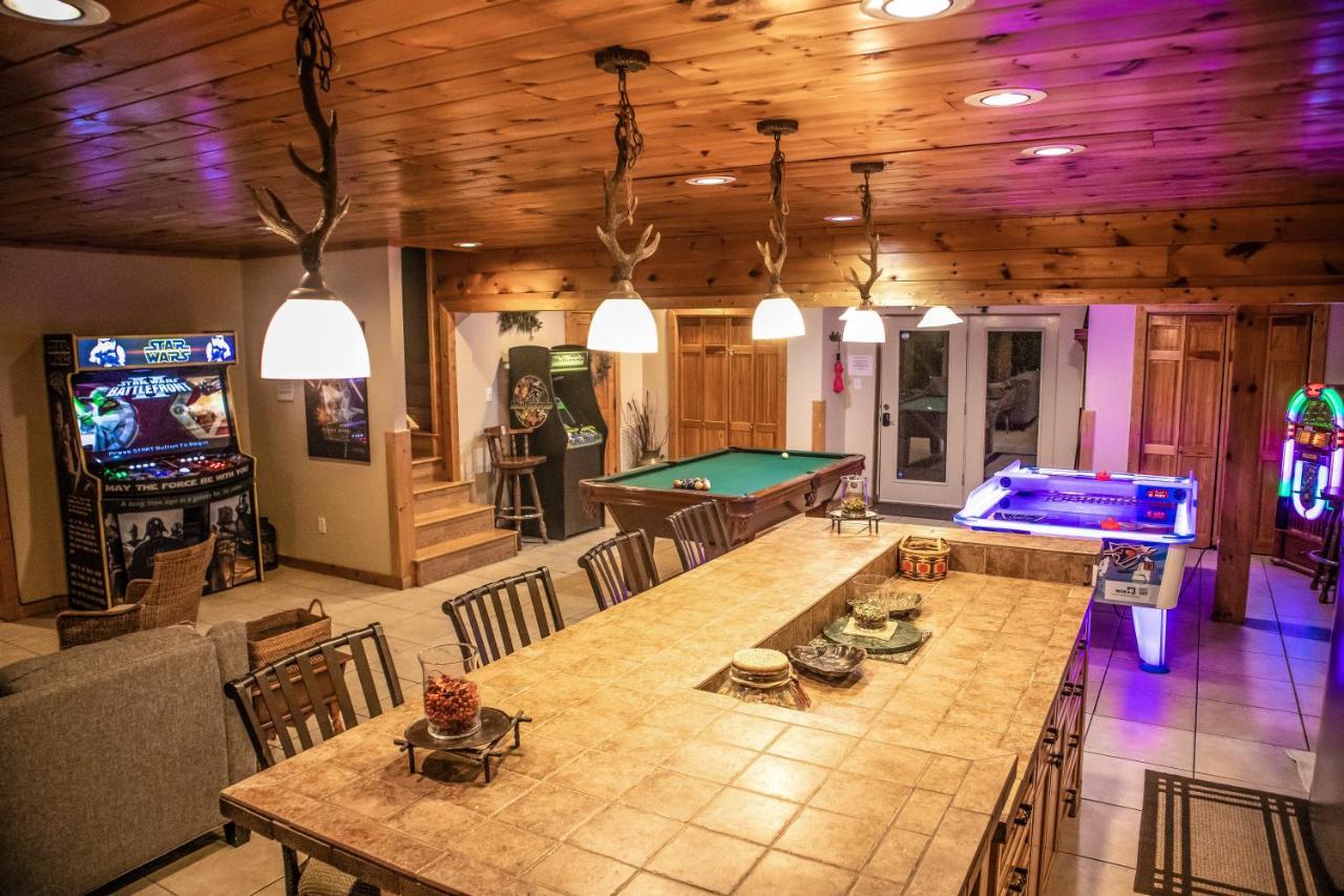 Tanasi Lodge - Reunions, Retreats, Weddings, Family Getaways Sevierville Eksteriør billede