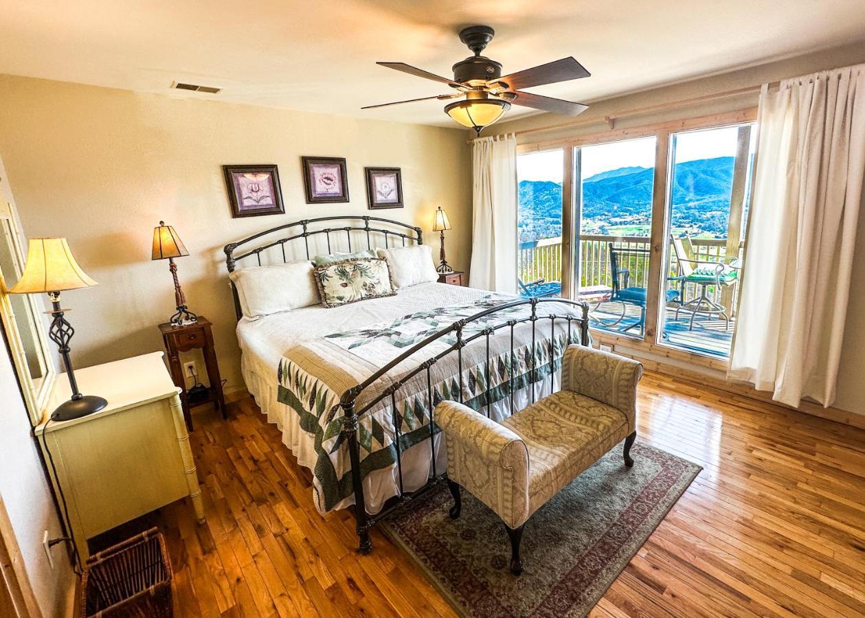 Tanasi Lodge - Reunions, Retreats, Weddings, Family Getaways Sevierville Eksteriør billede